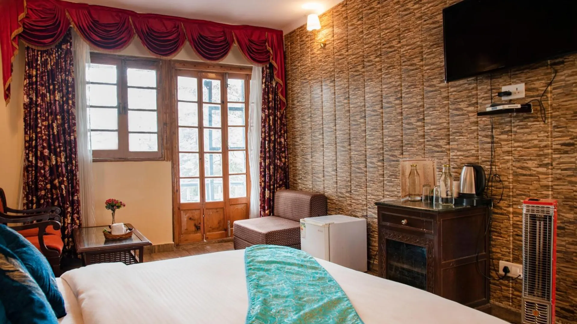 *** Hotel Shimla British Resort India
