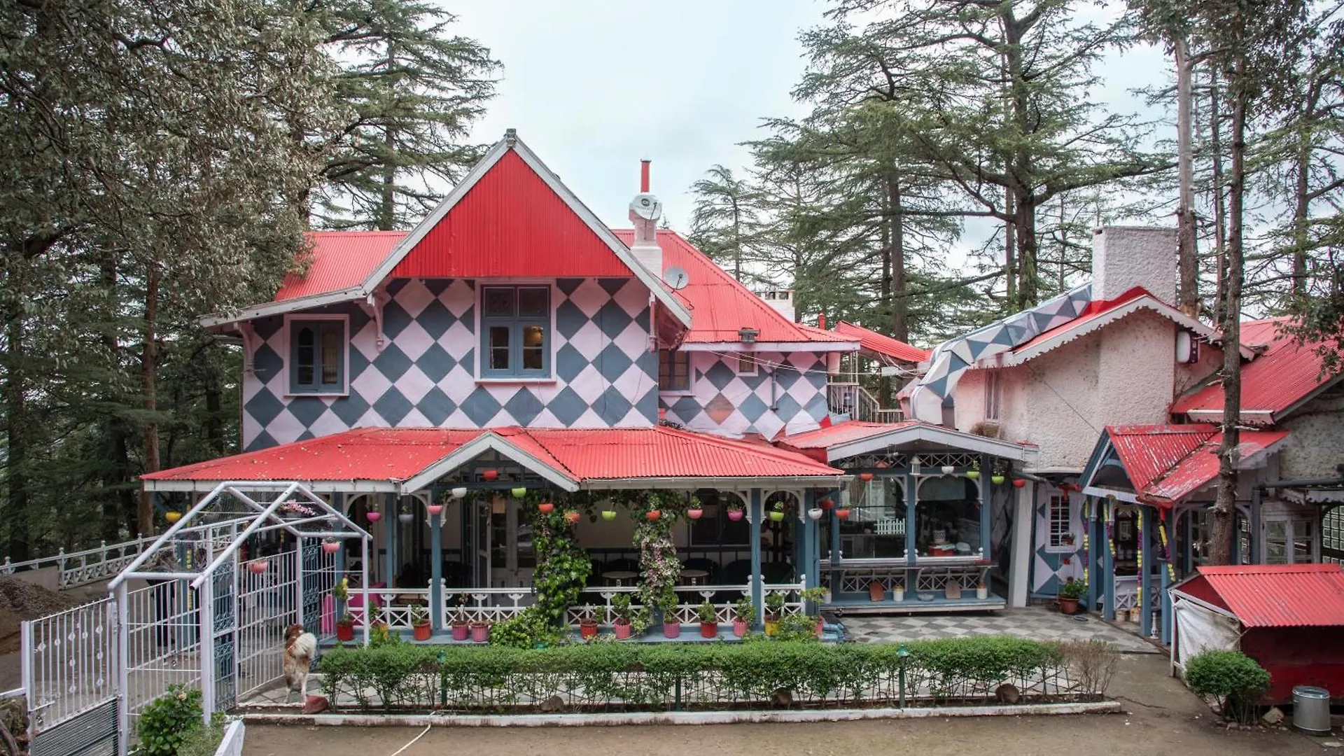 *** Hotel Shimla British Resort India