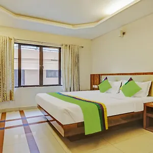 Hotel Treebo Trend Time Square Marine Drive