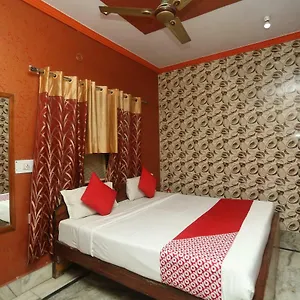Hotel Oyo 18641 Rashmi